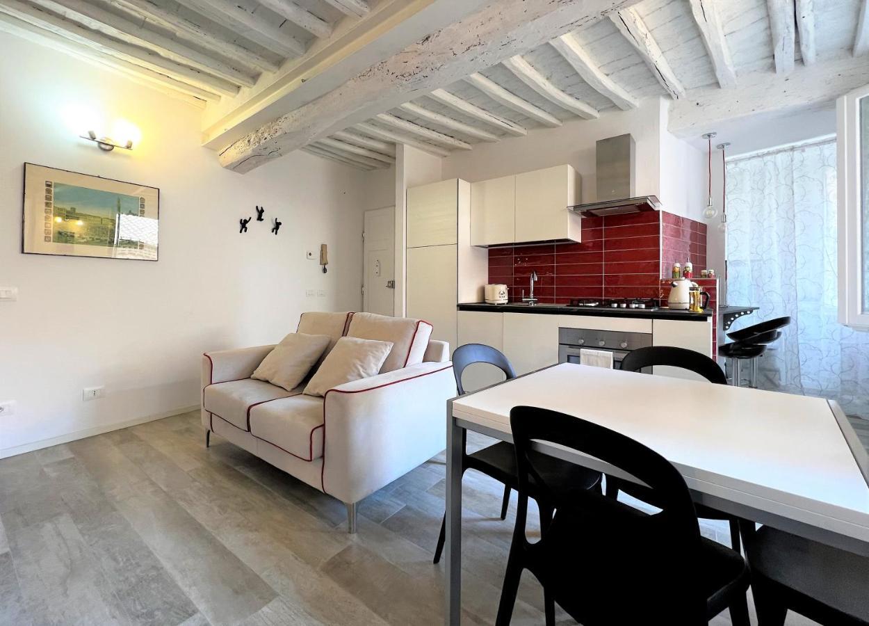 Casa Dany-At The Beginning Of The Main Street Siena Exteriör bild